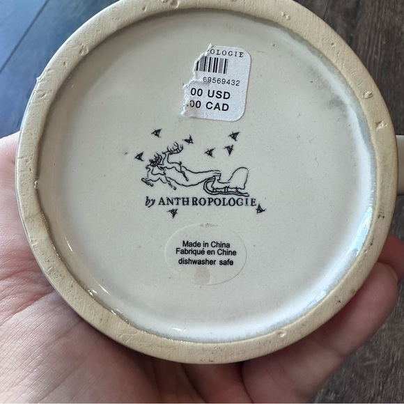 Anthropologie holiday mug Christmas mitten monogram initial “W” - Picture 2 of 4